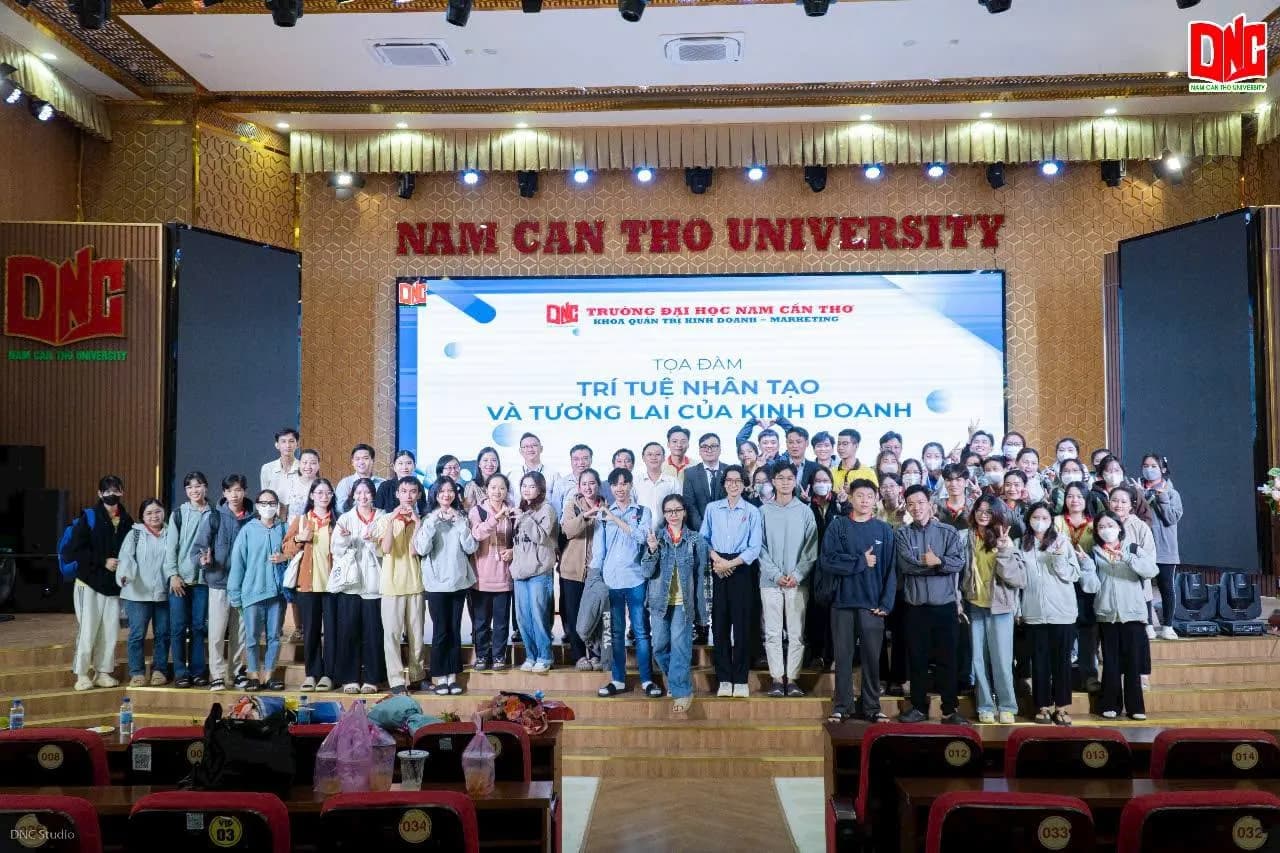 Hoạt động hợp tác đào tạo 16